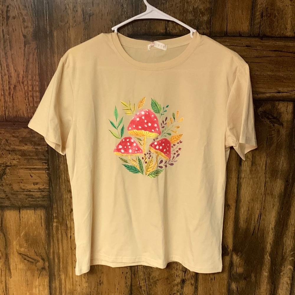 Romwe mushroom Tshirt